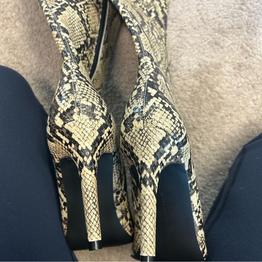 Design concept studio cream black snake print thigh high over the knee boots NWT - Picture 8 of 14